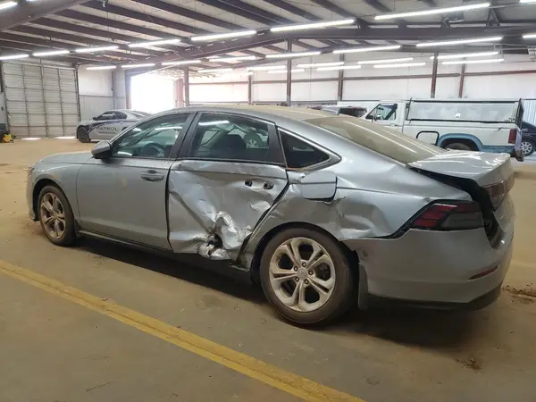 1HGCY1F29SA010576 2025 HONDA ACCORD - Image 2