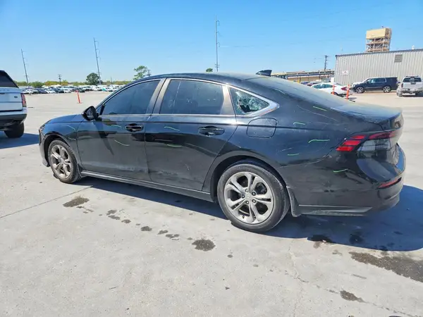 1HGCY1F2XPA010299 2023 HONDA ACCORD - Image 2