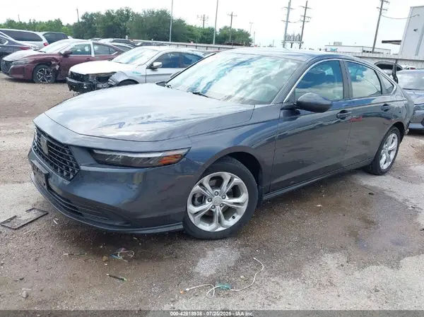 1HGCY1F2XPA015695 2023 HONDA ACCORD - Image 2