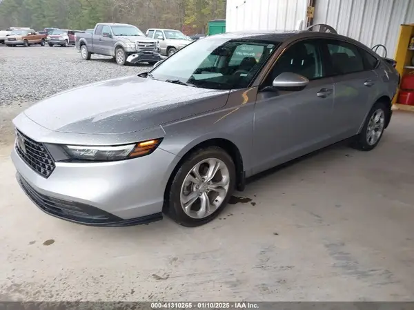 1HGCY1F2XPA016104 2023 HONDA ACCORD - Image 2