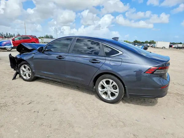 1HGCY1F2XPA044145 2023 HONDA ACCORD - Image 2