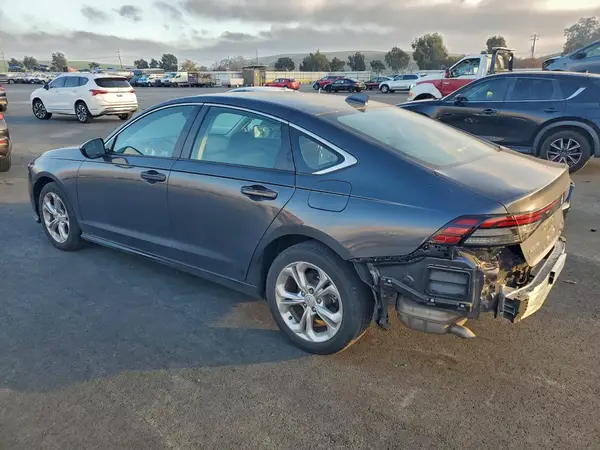 1HGCY1F2XPA054111 2023 HONDA ACCORD - Image 2