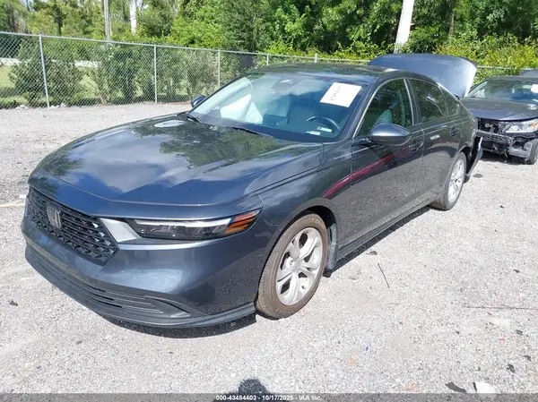 1HGCY1F2XRA017725 2024 HONDA ACCORD - Image 2