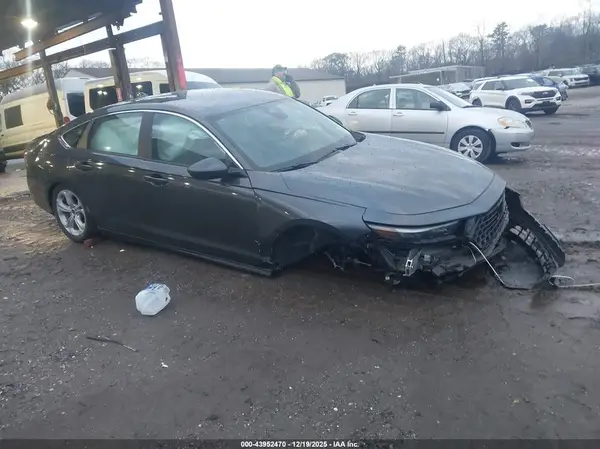 1HGCY1F2XRA038512 2024 HONDA ACCORD - Image 1