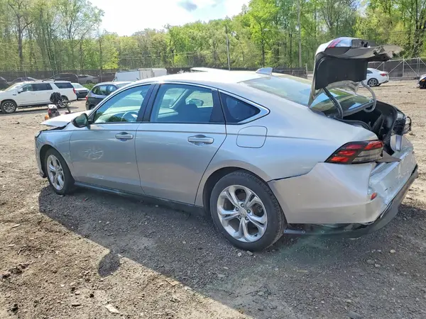 1HGCY1F2XRA040521 2024 HONDA ACCORD - Image 2