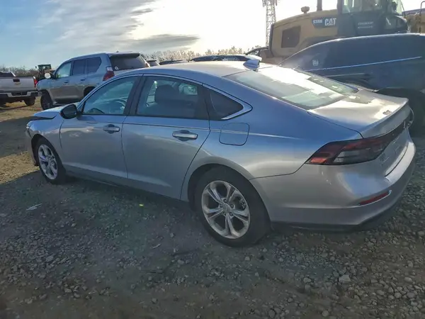 1HGCY1F2XRA045184 2024 HONDA ACCORD - Image 2