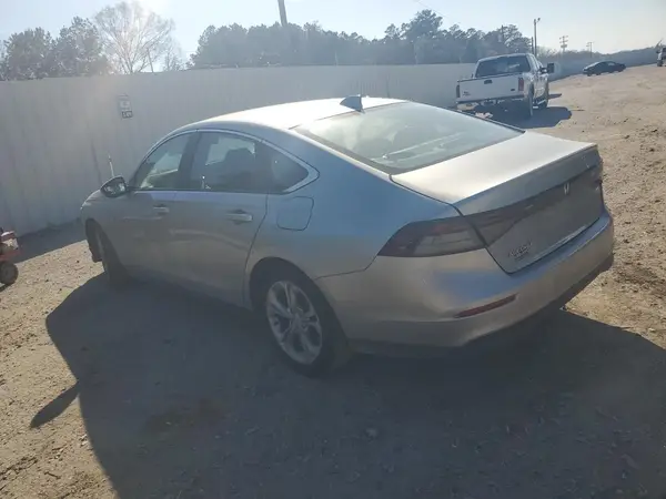 1HGCY1F2XRA078203 2024 HONDA ACCORD - Image 2