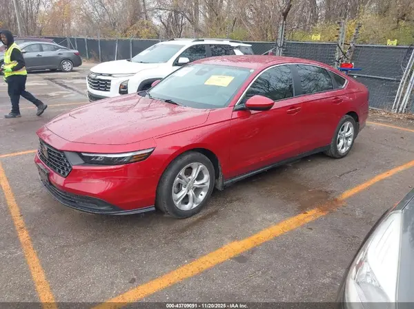 1HGCY1F2XRA083241 2024 HONDA ACCORD - Image 2