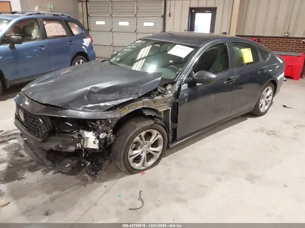 1HGCY1F2XSA008819 2025 HONDA ACCORD - Image 2