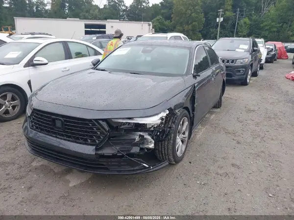 1HGCY1F2XSA016757 2025 HONDA ACCORD - Image 2