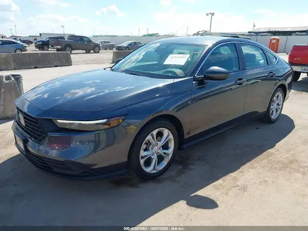 1HGCY1F2XSA039360 2025 HONDA ACCORD - Image 2