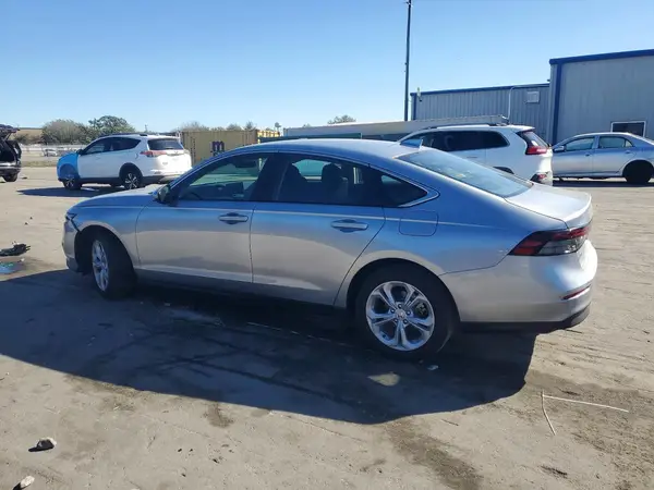 1HGCY1F2XSA075646 2025 HONDA ACCORD - Image 2