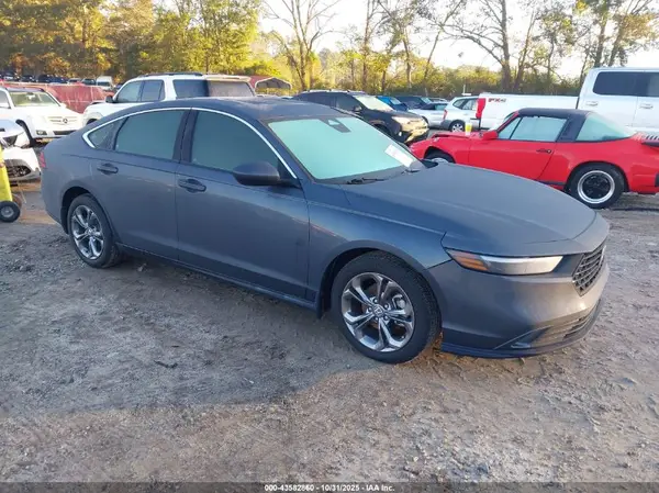 1HGCY1F30PA002060 2023 HONDA ACCORD - Image 1