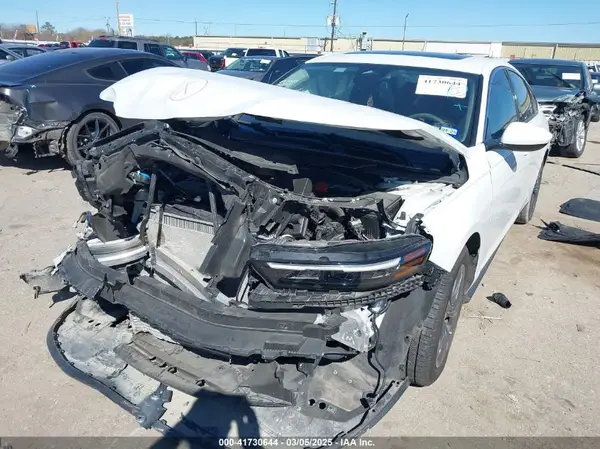 1HGCY1F30PA009400 2023 HONDA ACCORD - Image 2