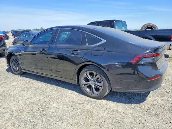 1HGCY1F30PA026133 2023 HONDA ACCORD - Image 2