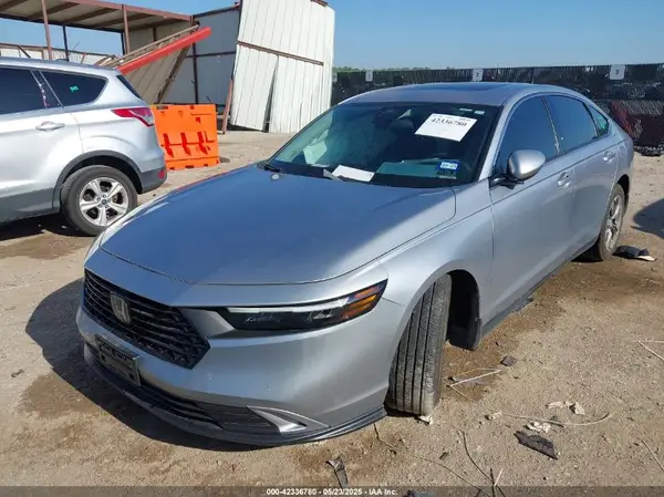 1HGCY1F30PA051923 2023 HONDA ACCORD - Image 2