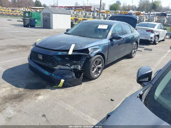 1HGCY1F30RA006466 2024 HONDA ACCORD - Image 2