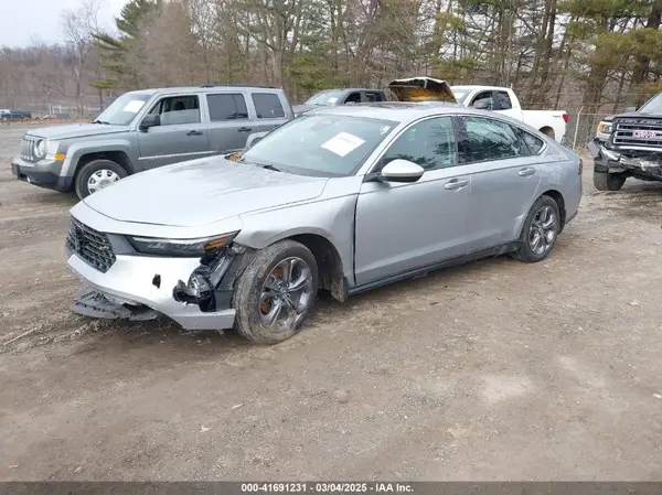 1HGCY1F30RA010579 2024 HONDA ACCORD - Image 2