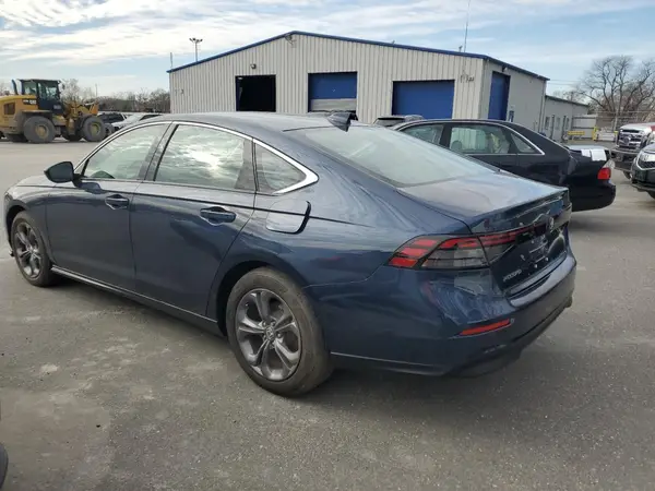 1HGCY1F30RA017211 2024 HONDA ACCORD - Image 2