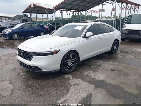 1HGCY1F30RA019329 2024 HONDA ACCORD - Image 2