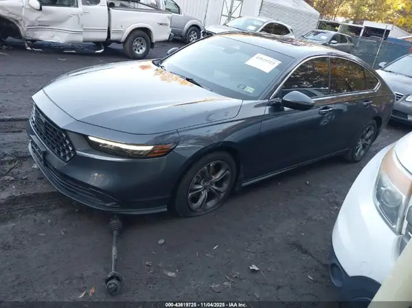1HGCY1F30RA023123 2024 HONDA ACCORD - Image 2