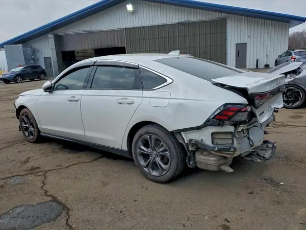 1HGCY1F30RA027110 2024 HONDA ACCORD - Image 2