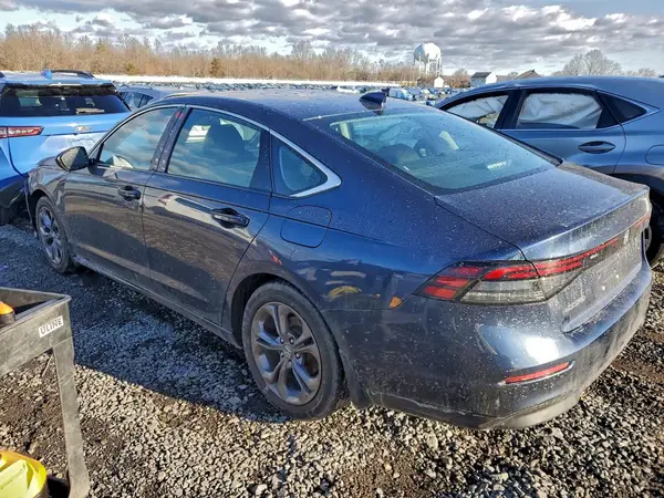 1HGCY1F30RA033859 2024 HONDA ACCORD - Image 2