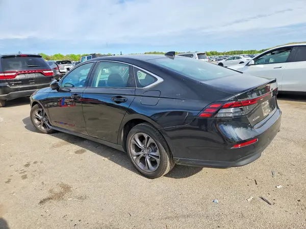 1HGCY1F30RA045705 2024 HONDA ACCORD - Image 2