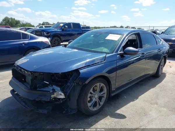1HGCY1F30RA047728 2024 HONDA ACCORD - Image 2