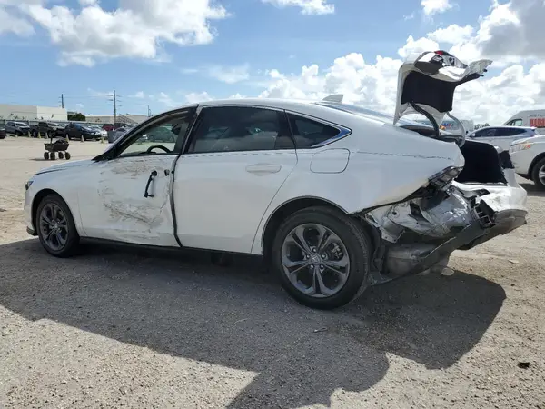 1HGCY1F30RA048538 2024 HONDA ACCORD - Image 2