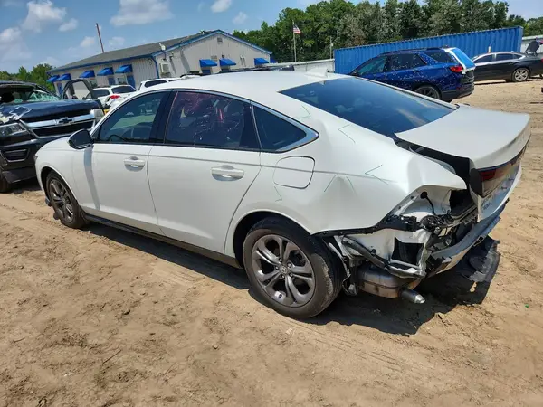 1HGCY1F30RA049642 2024 HONDA ACCORD - Image 2