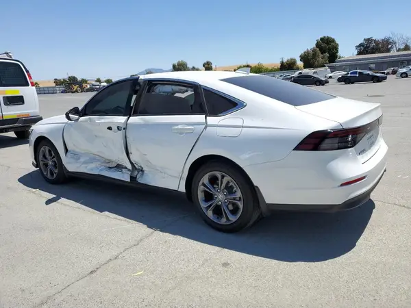 1HGCY1F30RA051259 2024 HONDA ACCORD - Image 2