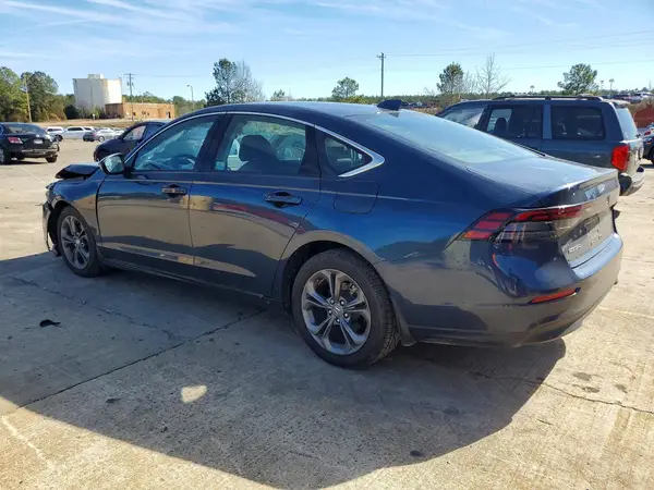 1HGCY1F30RA057448 2024 HONDA ACCORD - Image 2
