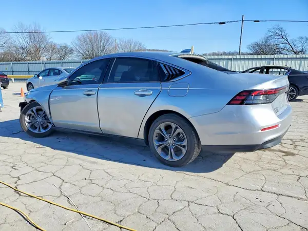 1HGCY1F30RA064836 2024 HONDA ACCORD - Image 2