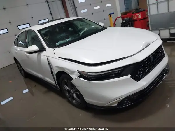 1HGCY1F30RA065145 2024 HONDA ACCORD - Image 1