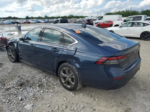 1HGCY1F30RA066022 2024 HONDA ACCORD - Image 2