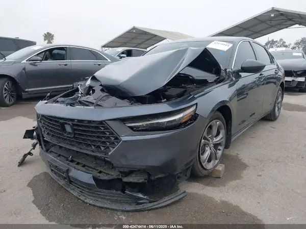 1HGCY1F30RA068773 2024 HONDA ACCORD - Image 2
