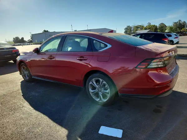 1HGCY1F30RA069230 2024 HONDA ACCORD - Image 2