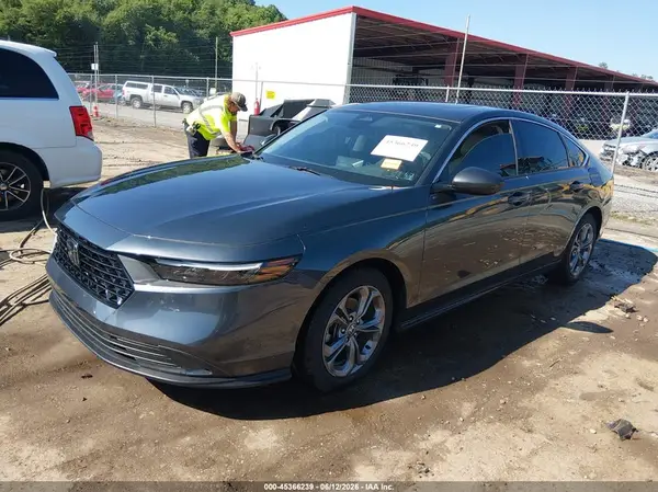 1HGCY1F30RA069924 2024 HONDA ACCORD - Image 2