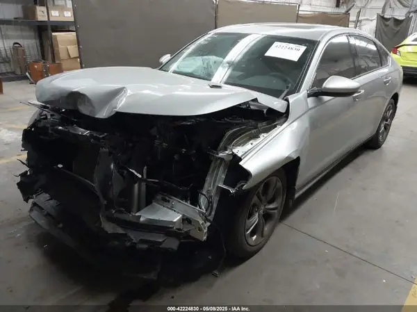 1HGCY1F30RA077036 2024 HONDA ACCORD - Image 2