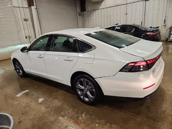 1HGCY1F30RA081118 2024 HONDA ACCORD - Image 2