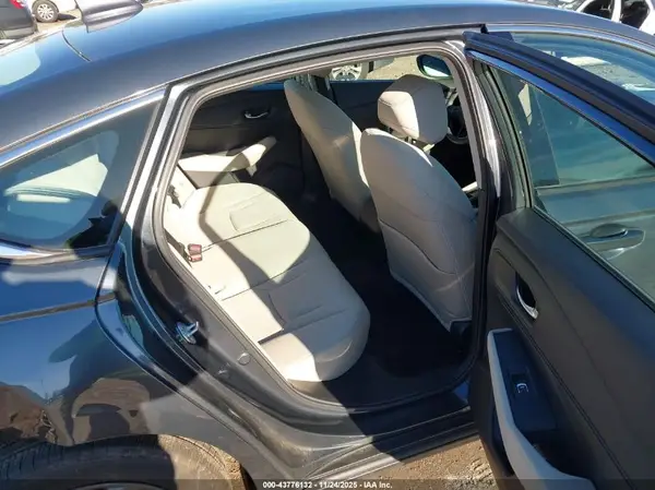 1HGCY1F30RA087954 2024 HONDA ACCORD - Image 8
