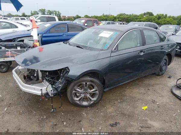 1HGCY1F31RA003169 2024 HONDA ACCORD - Image 2