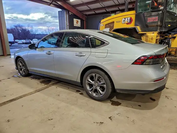 1HGCY1F31RA008839 2024 HONDA ACCORD - Image 2