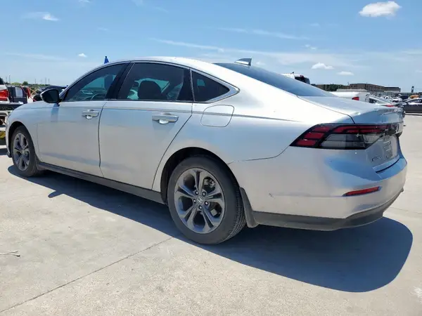 1HGCY1F31RA013054 2024 HONDA ACCORD - Image 2