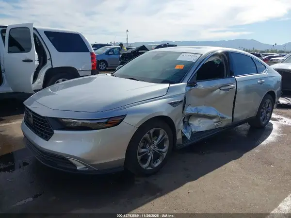 1HGCY1F31RA013801 2024 HONDA ACCORD - Image 2
