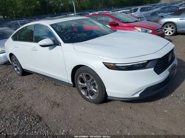 1HGCY1F31RA019419 2024 HONDA ACCORD - Image 1