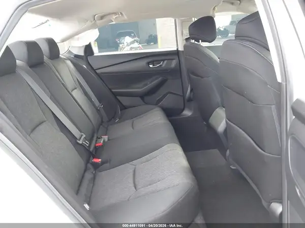 1HGCY1F31RA019422 2024 HONDA ACCORD - Image 3