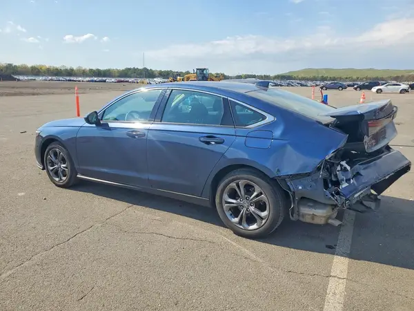1HGCY1F31RA027715 2024 HONDA ACCORD - Image 2