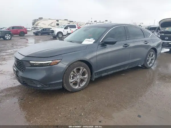 1HGCY1F31RA047074 2024 HONDA ACCORD - Image 2
